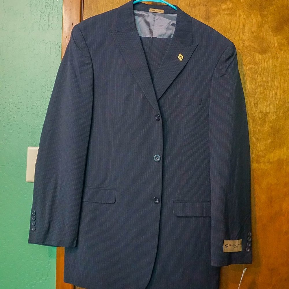 Stacy Adams Blue striped suit 40L